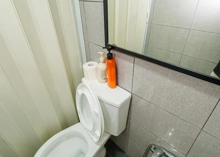 아파트 3-gu&anne House Hongdae 6room & 4bath House