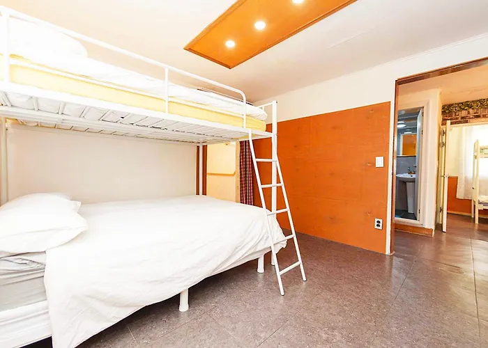 3-gu&anne House Hongdae 6room & 4bath House Appartement *