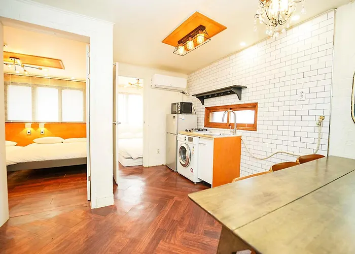 아파트 3-gu&anne House Hongdae 6room & 4bath House *