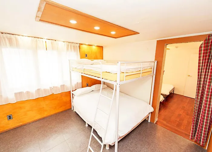 Appartement 3-gu&anne House Hongdae 6room & 4bath House Seoel