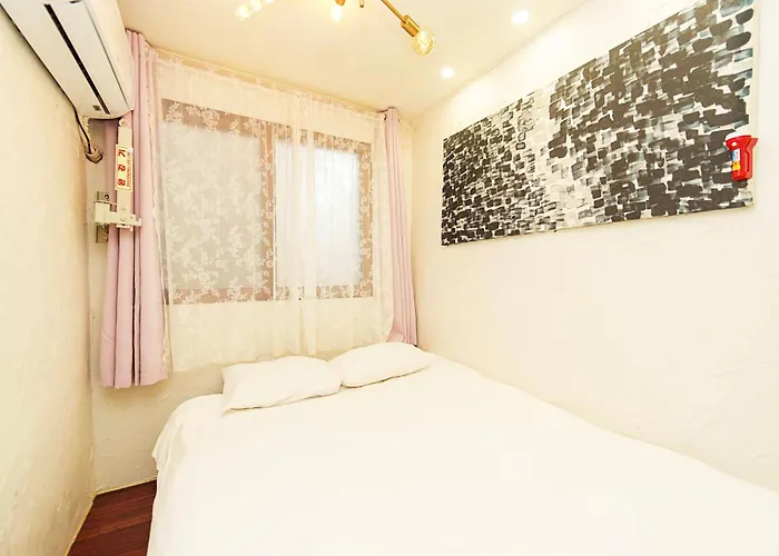 아파트 3-gu&anne House Hongdae 6room & 4bath House 서울특별시