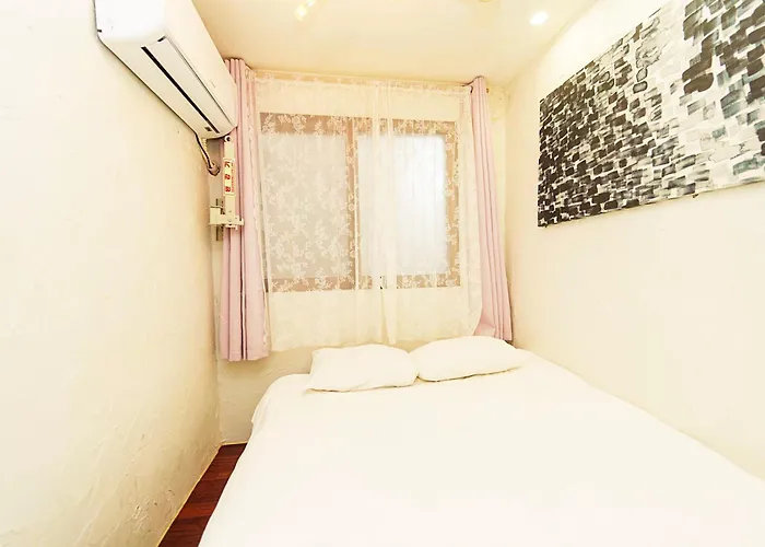 3-gu&anne House Hongdae 6room & 4bath House *