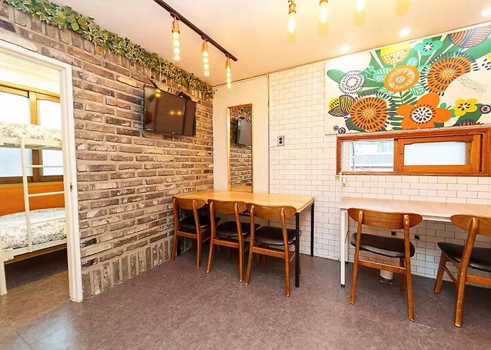 3-gu&anne House Hongdae 6room & 4bath House * 서울특별시